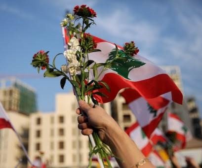 نحن لا نحترم الغيوم الوطنية التي تأتي في موعدها أو ترحل في موعدها. كانت قلوبنا دوماً مع الطقس الدولي نحن لا نحترم الغيوم الوطنية التي تأتي في موعدها أو ترحل في موعدها. كانت قلوبنا دوماً مع الطقس الدولي