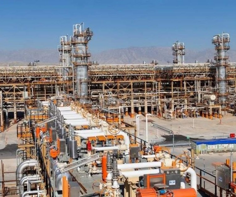 إيران تدشّن أكبر مصفاة للغاز في الشرق الأوسط إيران تدشّن أكبر مصفاة للغاز في الشرق الأوسط