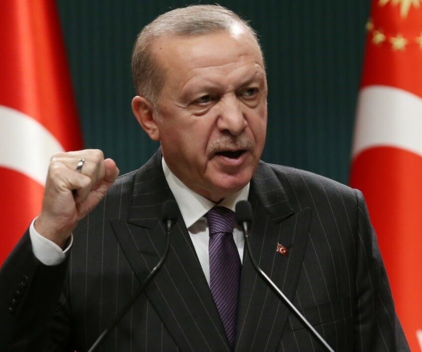 إردوغان يدلي ببيان بعد ترؤسه اجتماع مجلس الوزراء في أنقرة - 14 ديسمبر 2020 (أ.ف.ب) إردوغان يدلي ببيان بعد ترؤسه اجتماع مجلس الوزراء في أنقرة - 14 ديسمبر 2020 (أ.ف.ب)