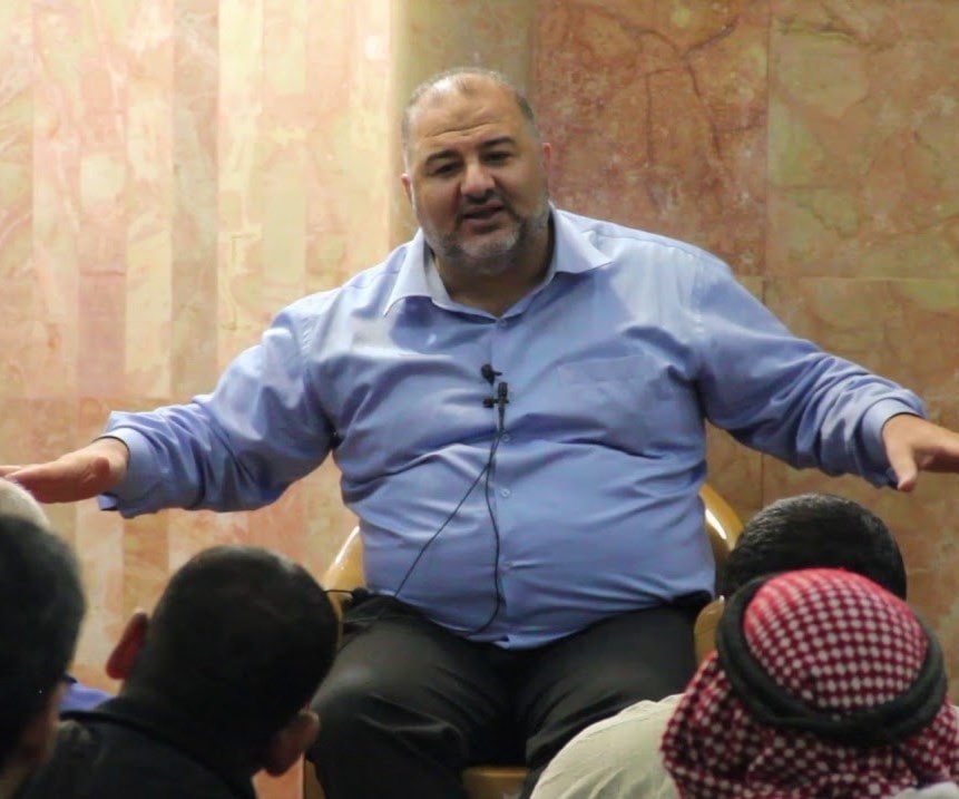 نتنياهو يطرق أبواب "الحركة الإسلامية".. ماذا يريد؟ نتنياهو يطرق أبواب "الحركة الإسلامية".. ماذا يريد؟