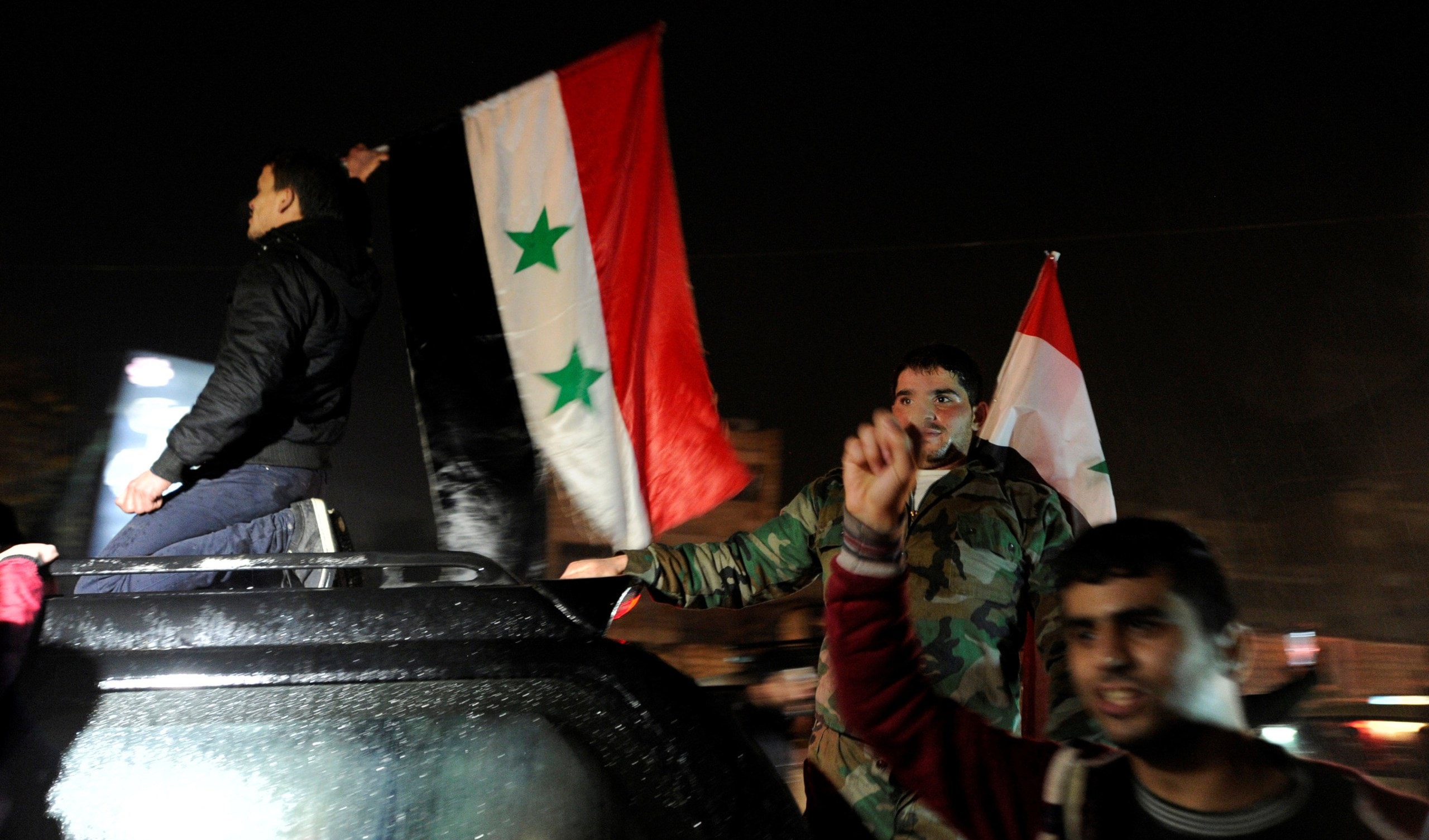 عمّت الاحتفالات مدينة حلب احتفالاً بتحريرها وتوحيدها