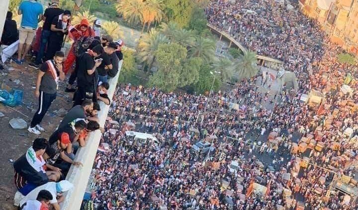تنديد سياسي واسع بجريمة القتل المروعة في تظاهرات بغداد والتحقيق جارٍ