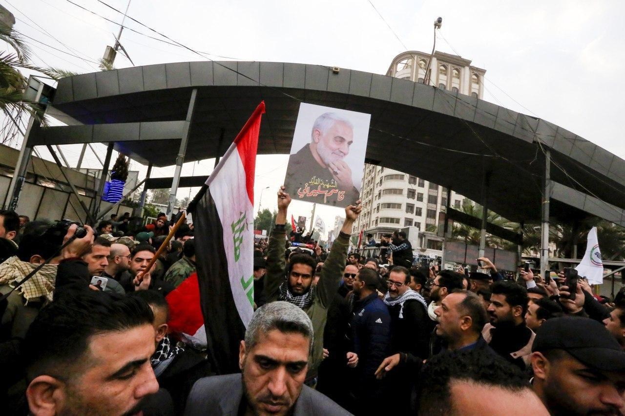 شاكراً الشعبين العراقي والإيراني.. حرس الثورة: إنهاء الوجود الأميركي صفعة موعودة