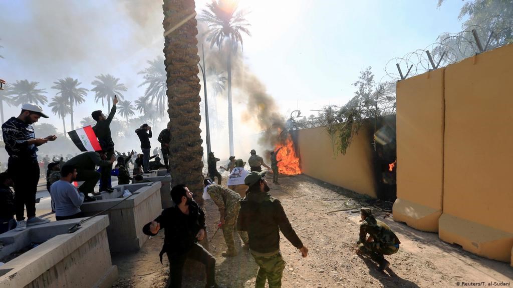 بعد الهجوم على السفارة الأميركية في بغداد.. بومبيو يؤجل زيارته لأوكرانيا وبيلاروسيا لمراقبة الوضع