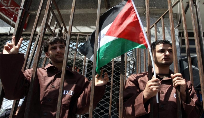الأسرى الفلسطينيون يعلنون رفضهم الجامع والقاطع لـ "صفقة القرن"