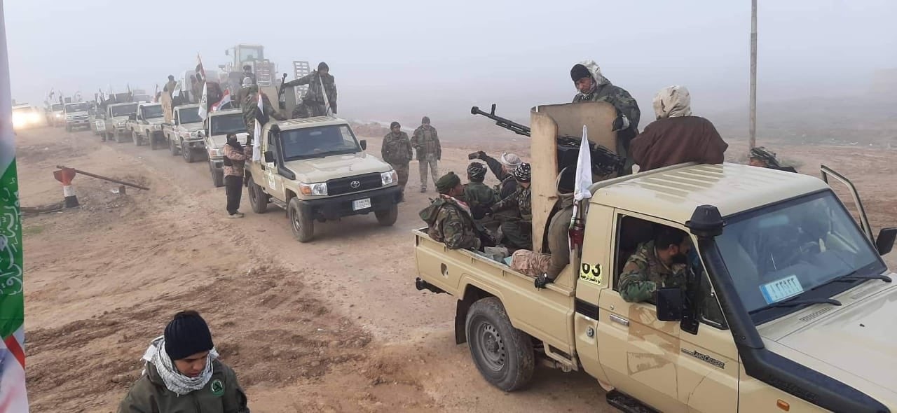 الحشد الشعبي يعزز انتشاره على الحدود مع سوريا