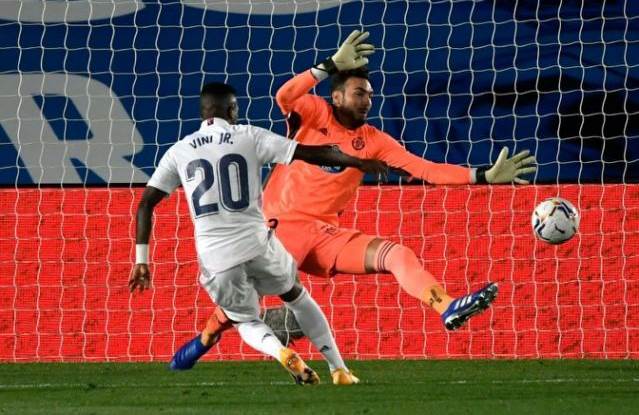 فينيسيوس مسجّلاً هدف الفوز