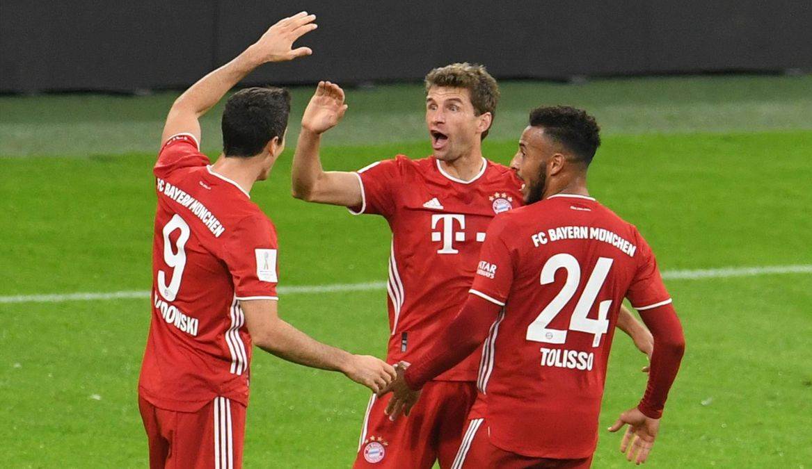 مولر اللاعب الأكثر تتويجاً بالألقاب في تاريخ الكرة الألمانية