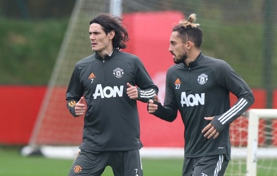 من المحتمل أن يلعب كافاني أمام سان جيرمان