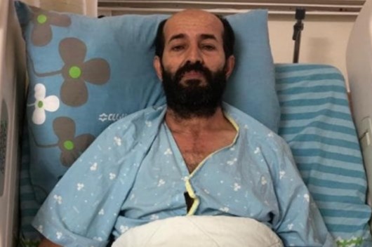 الأخرس رفض أيضاً عرضاً إسرائيلياً لنقله إلى مستشفى المقاصد في القدس المحتلة ي نابلس