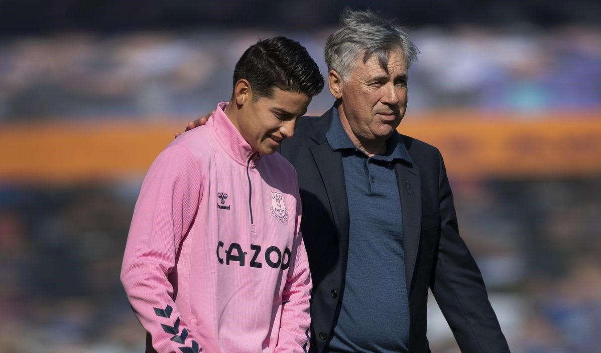 خاميس رودريغيز وأنشيلوتي (أرشيف)