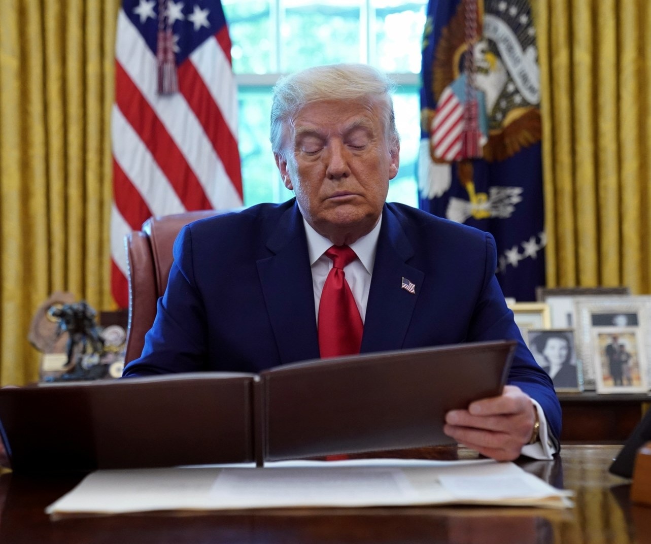 سحب القوات من الشرق الأوسط وتعطيل عمل بايدن وضرب إيران.. ماذا يخطط ترامب؟