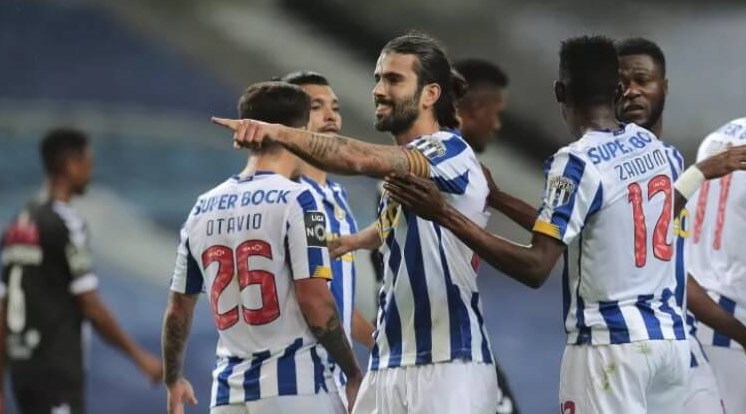 فاز بورتو على ناسيونال 2-0