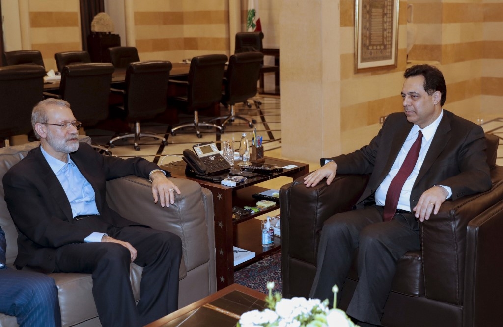 لاريجاني: إيران مستعدة لمساعدة لبنان