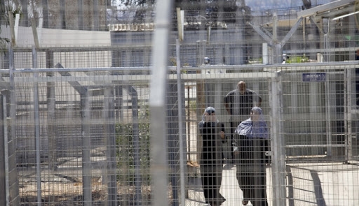 نادي الأسير الفلسطيني: الأسيرات يعانين ظروفاً صعبة في سجن "الدامون"