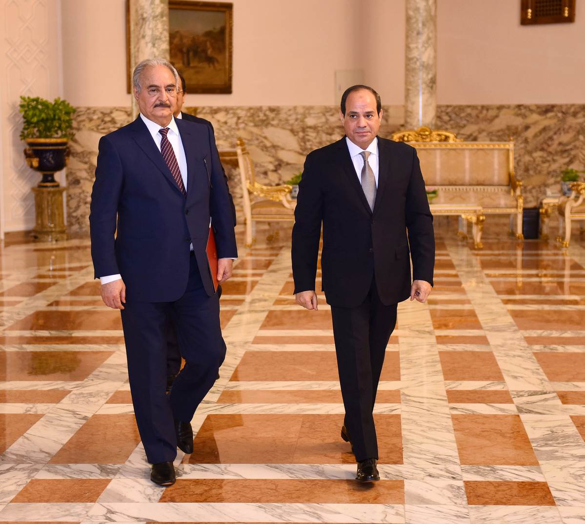 السيسي يعلن مبادرة لإنهاء أزمة ليبيا تتضمن وقف إطلاق النار خلال يومين