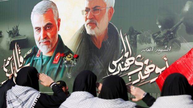 الشهيد الفريق قاسم سليماني ونائب رئيس هيئة الحشد الشعبي الشهيد أبو مهدي المهندس.