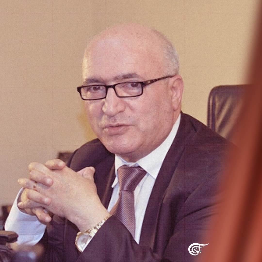 قنديل للميادين: الحريري أبلِغ أن السعودية مستعدة لاستضافة شقيقه بهاء ورؤساء الوزراء السابقين للتخلي عنه