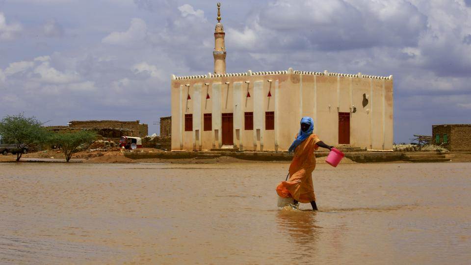 انهيار منازل في السودان بسبب الفيضانات والسلطات تعلن حالة الطوارئ
