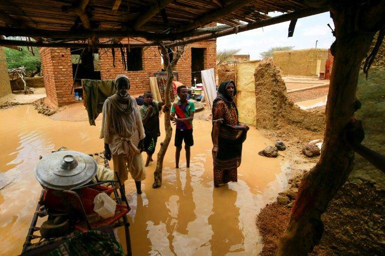 انهيار منازل في السودان بسبب الفيضانات والسلطات تعلن حالة الطوارئ
