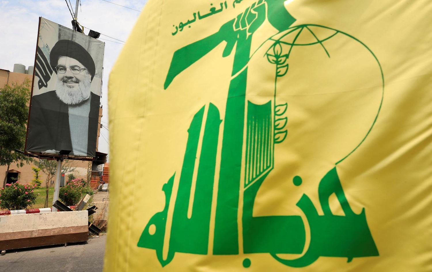 حزب الله: السبب الرئيسي للعقوبات هو موقف الفياض الحازم من الاحتلال الأميركي