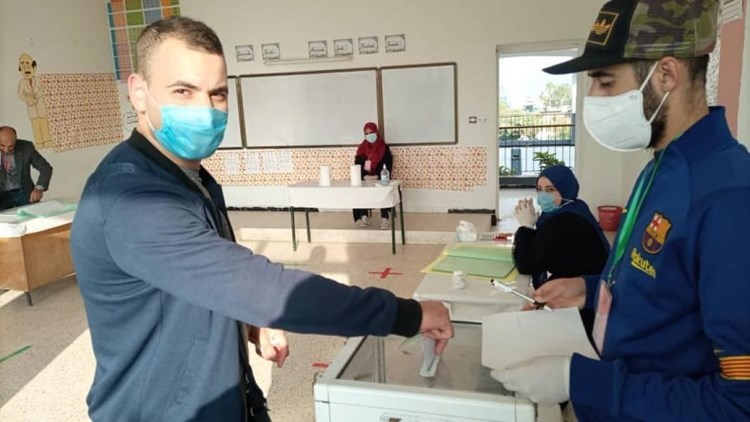 Voting began in 34 mobile offices distributed in different regions in Algeria.