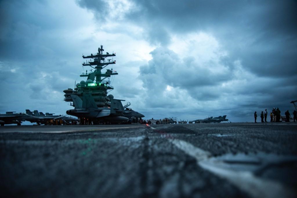 US Aircraft Carrier Enters South China Sea