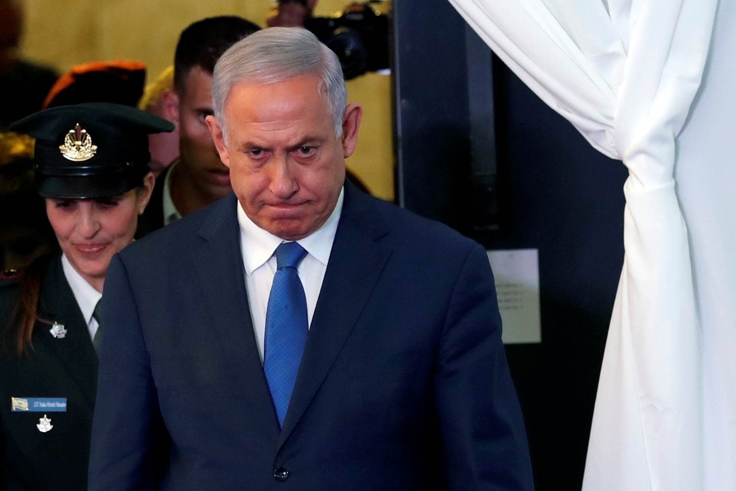 Israeli media: Netanyahu destroyed some documents before his successor, Naftali Bennett, entered the official residence of the Israeli Prime Minister.