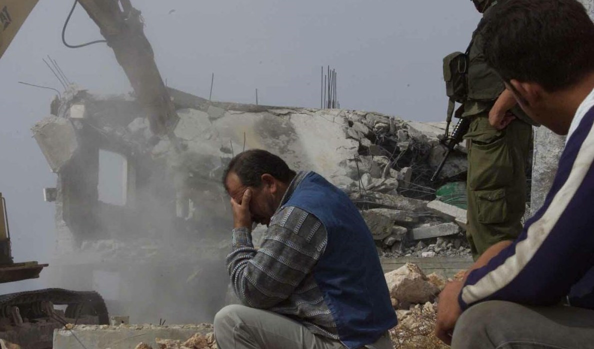 Palestinian homes continue to be demolished in Al-Quds