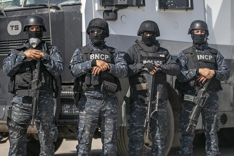 Tunisian police officers in Tunis, Tunisia on March 28, 2020 | Anadolu Agency